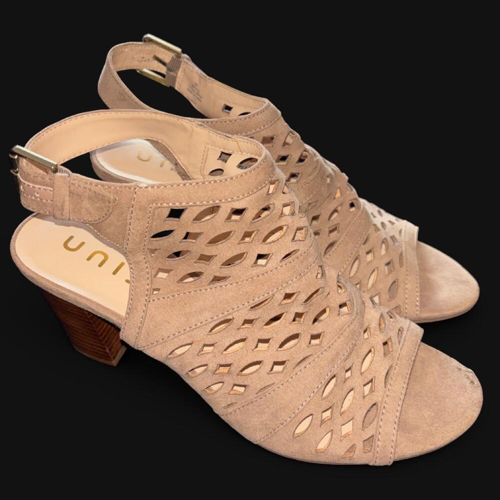 Unisa laser-cut tan suede cutout Sandals size 9